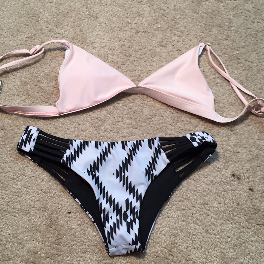 Bathing suit!! (Can order seperate)